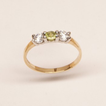 9ct Gold Peridot/CZ Ring